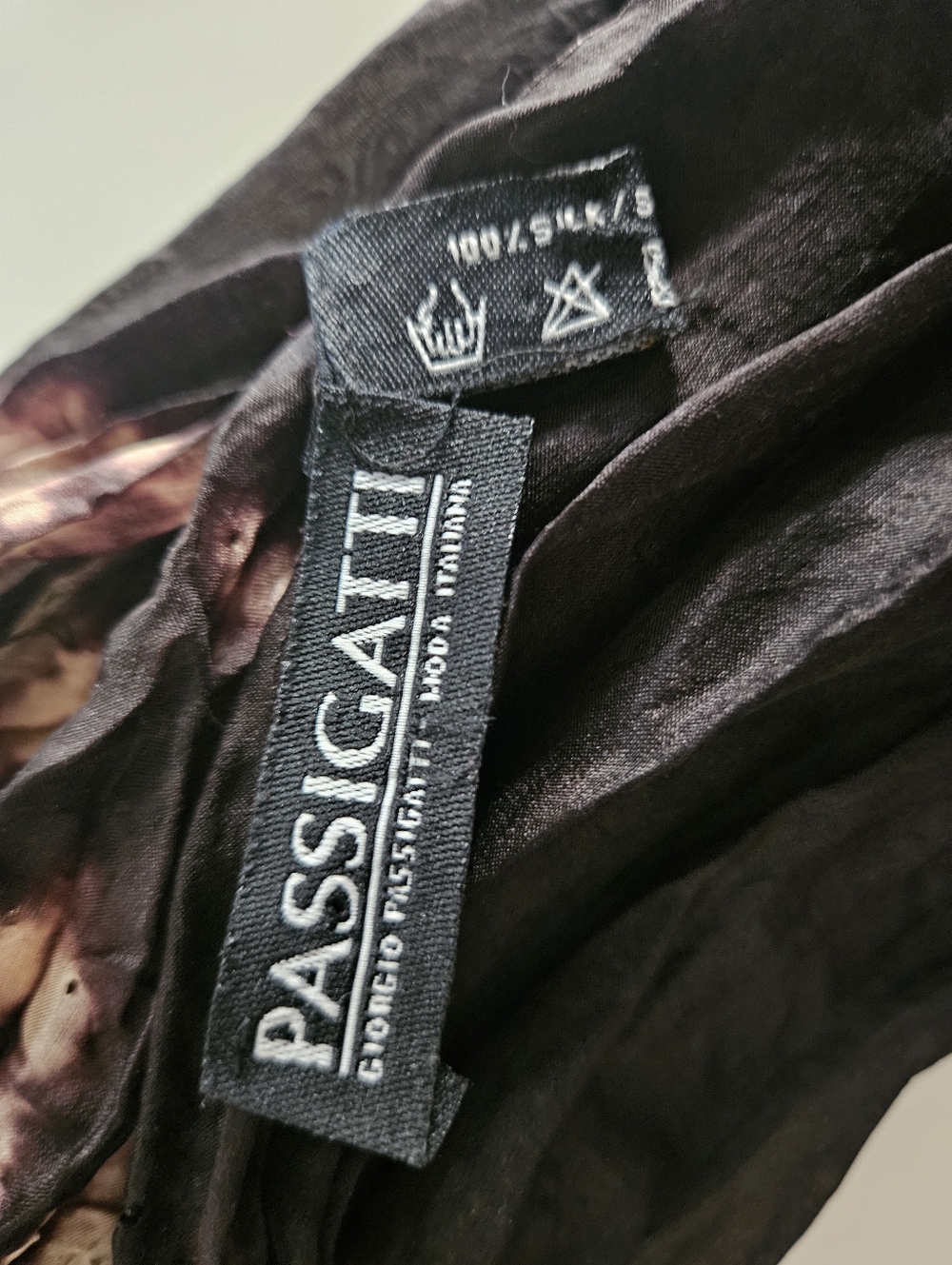 NWOT PASSIGATTI ITALY Black & Brown Tie-Dye Batik Silk Chiffon Pleated Scarf - Picture 6 of 7